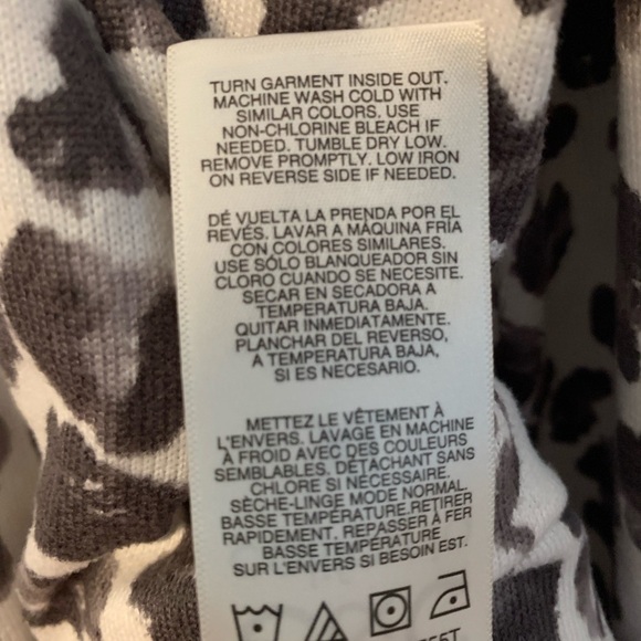 C&C CALIFORNIA Super Soft Asymmetrical Hem Knit Animal Print Top XL NEW - Picture 8 of 10